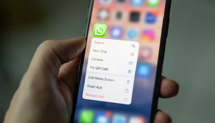 Aumenta La Privacy, La Funzione “Leave Group” Di Whatsapp Senza Essere Conosciuta Ora Può Essere Utilizzata